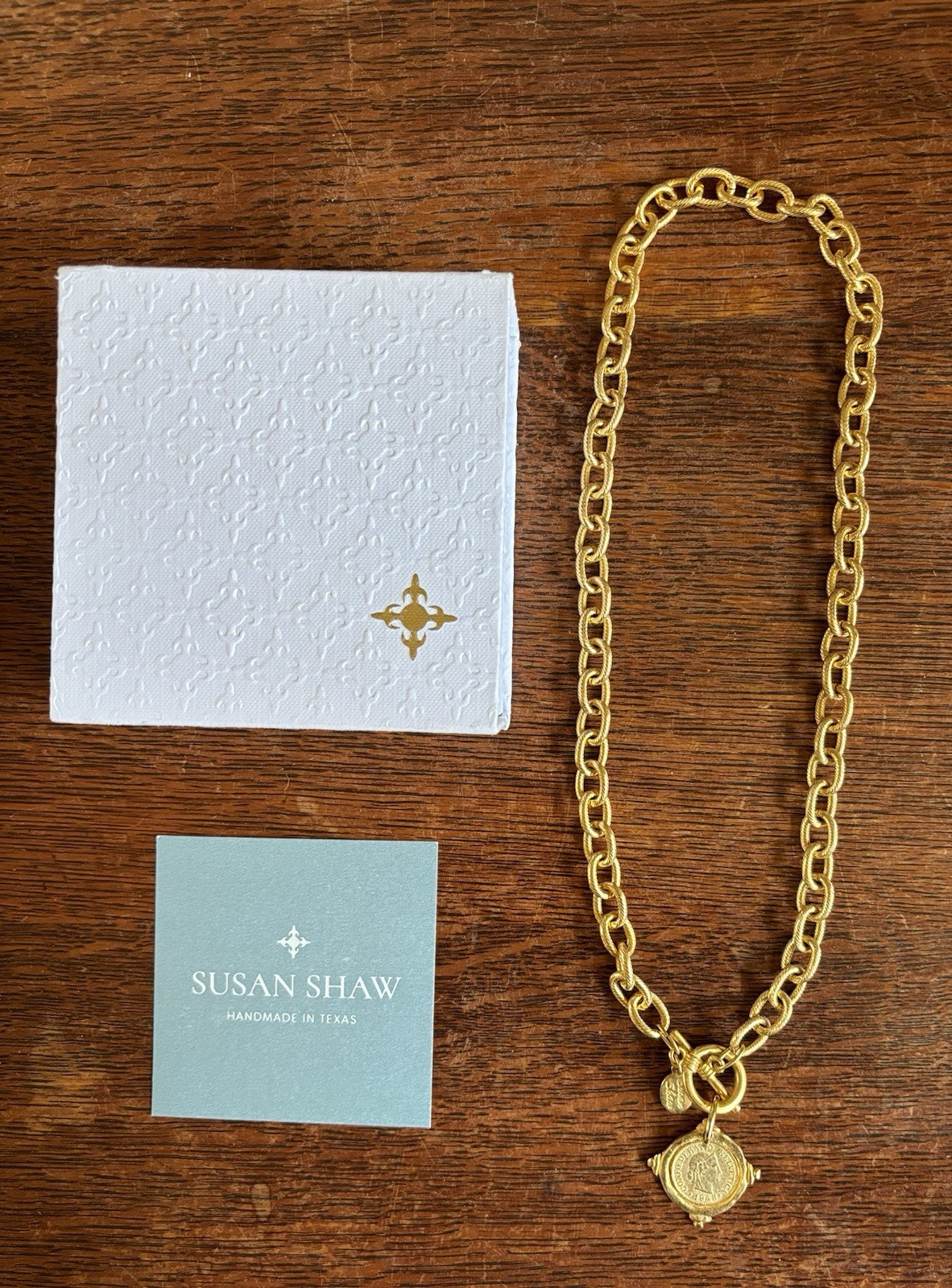 Susan Shaw Goldtone Confederation Helvetica 1948 Medallion 20” Chain Necklace