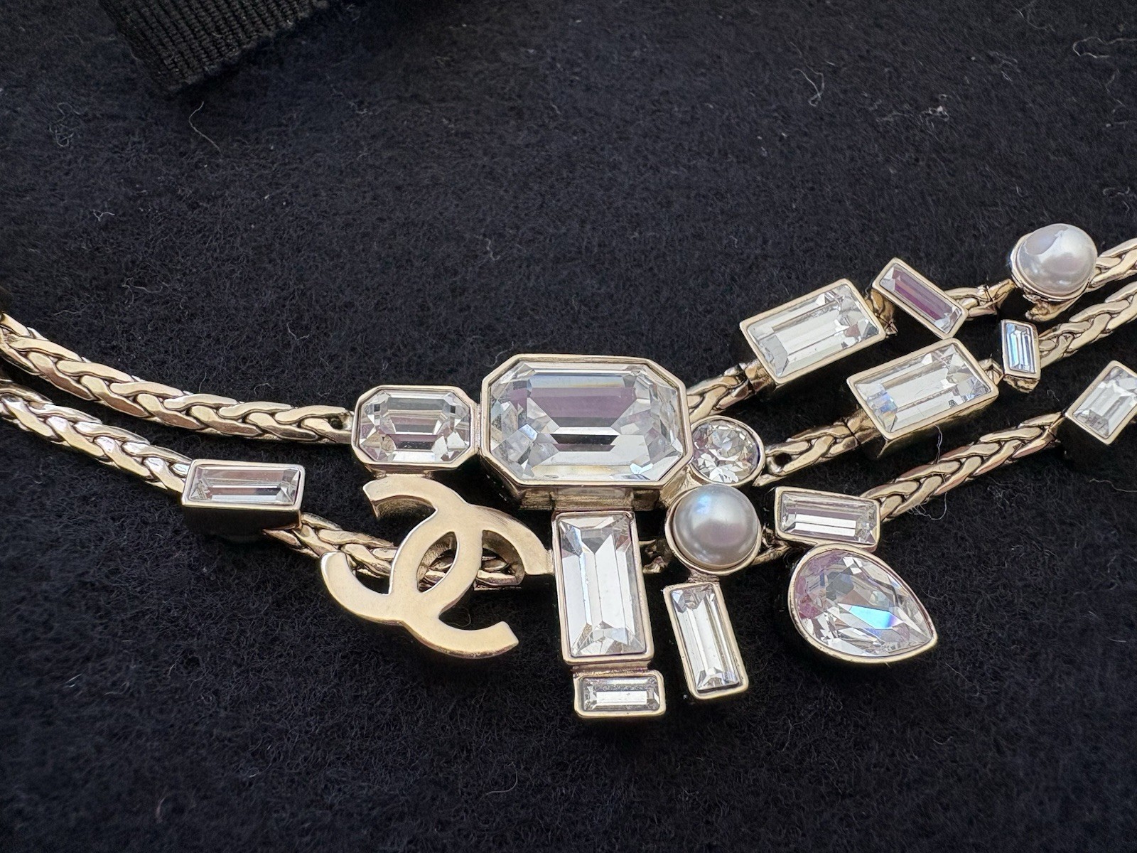 CHANEL CC Logo Choker Necklace Crystal Faux Pearls Black Ribbon Tie Gold Plated