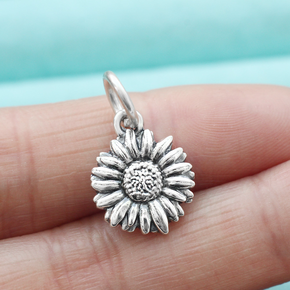 925 Sterling Silver Daisy Pendant Charm Bellis Perennis For Necklace Bracelet