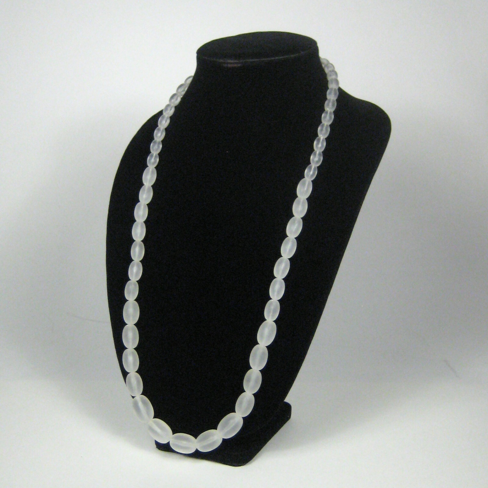 Colorless Beaded Necklace Strand 33 in Silvertone Plastic Graduated Jewelry
