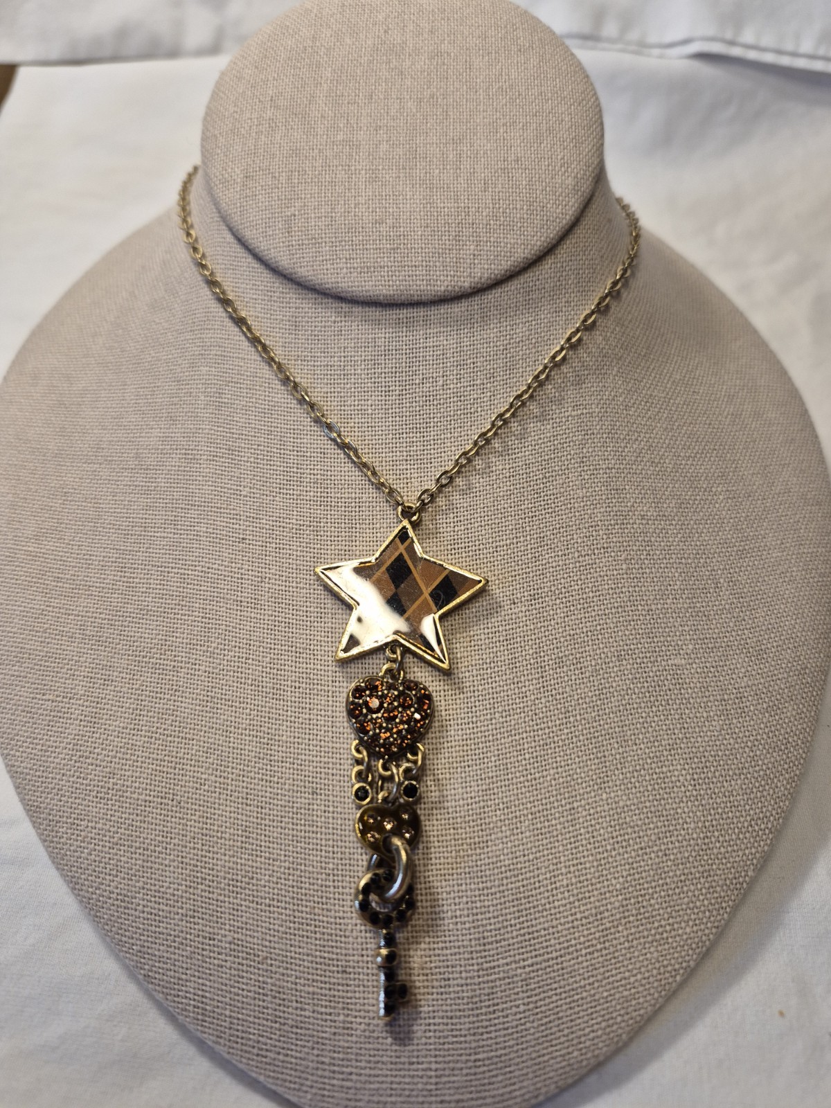 Necklace Lot (10)