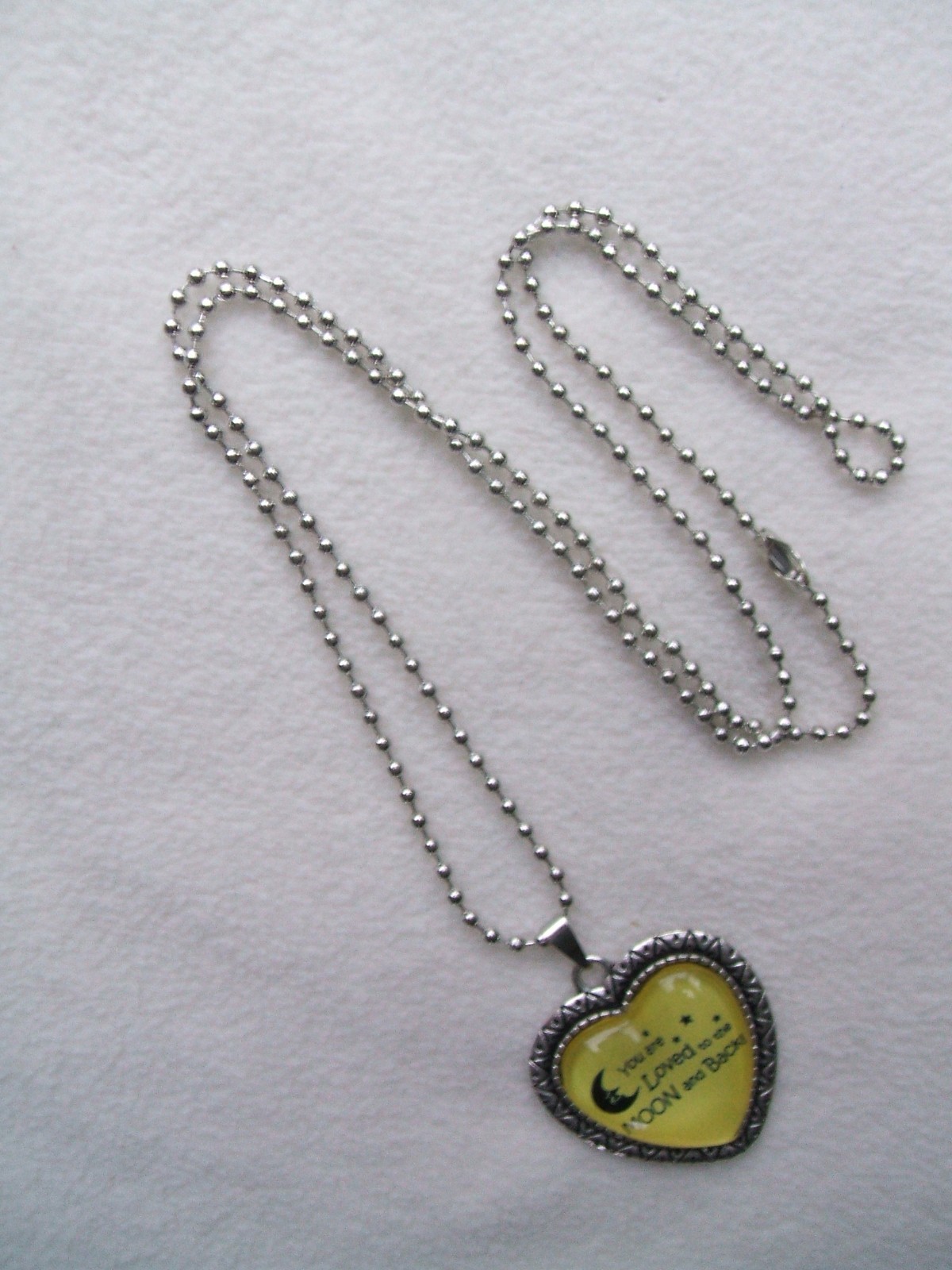 MOON & BACK PENDANT – HEART SHAPED GLASS CABOUCHON, 25″ ball chain (MBP5)