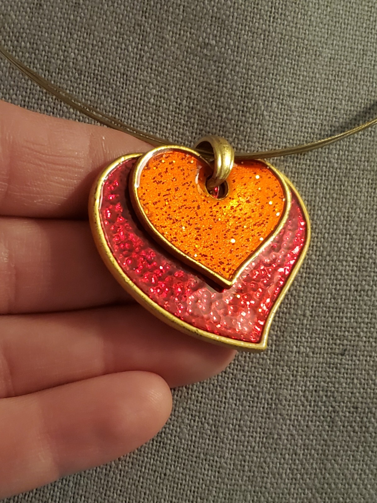 Modern Retro Pattern Heart Wire Necklace Enamel