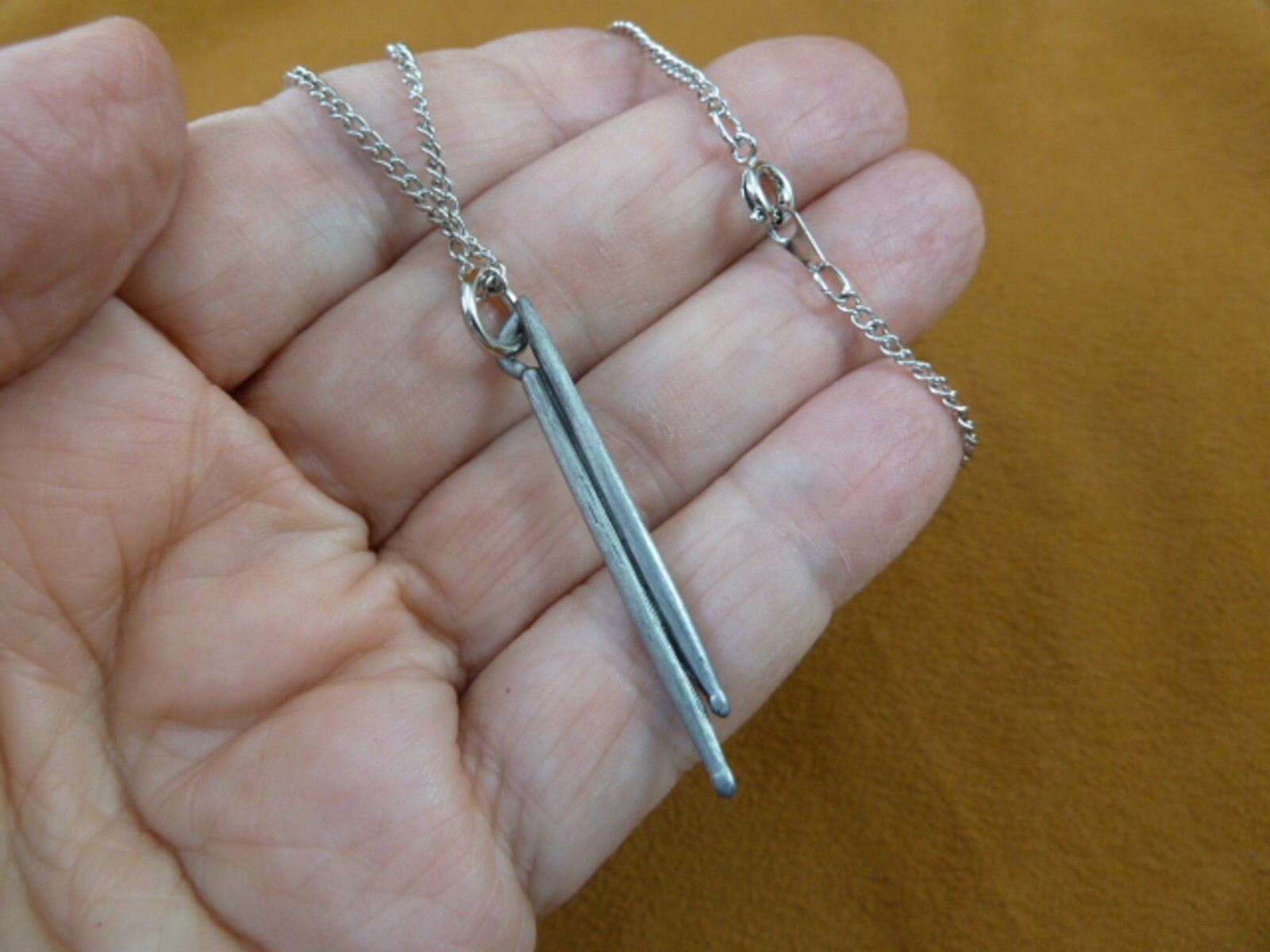 (M-316-L) PEWTER DRUMSTICK sticks pair pendant NECKLACE drums drum drumsticks