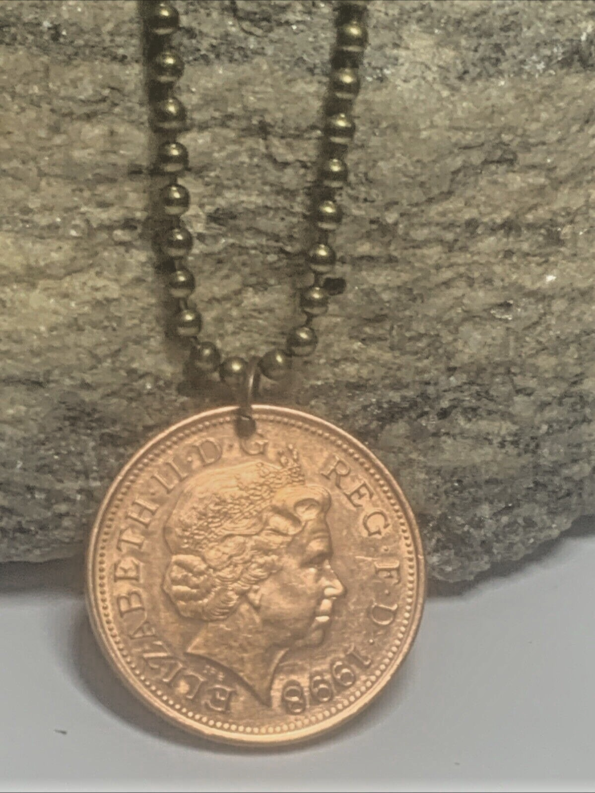 1998 UK Two Pence Coin Pendant Wales Plume Welsh Ostrich. Elizabeth. A1