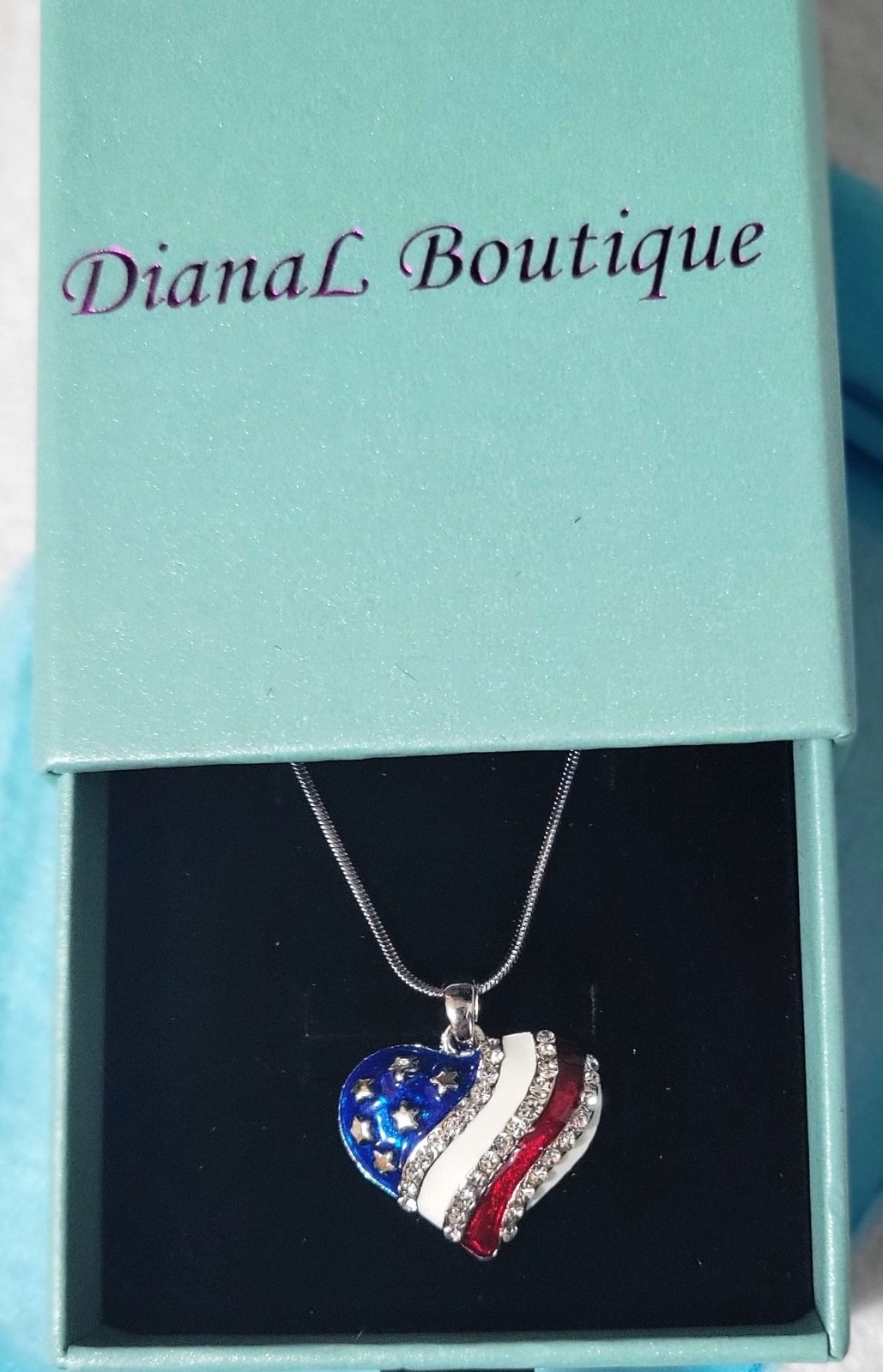 Patriotic Red White Blue Heart American USA Flag Pendant Necklace 21″ Chain