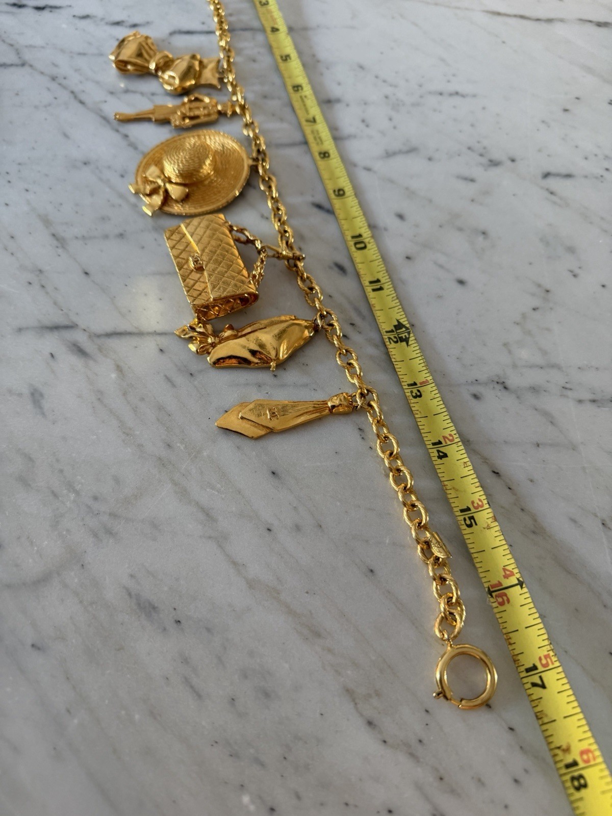 CHANEL Vintage Charm Necklace