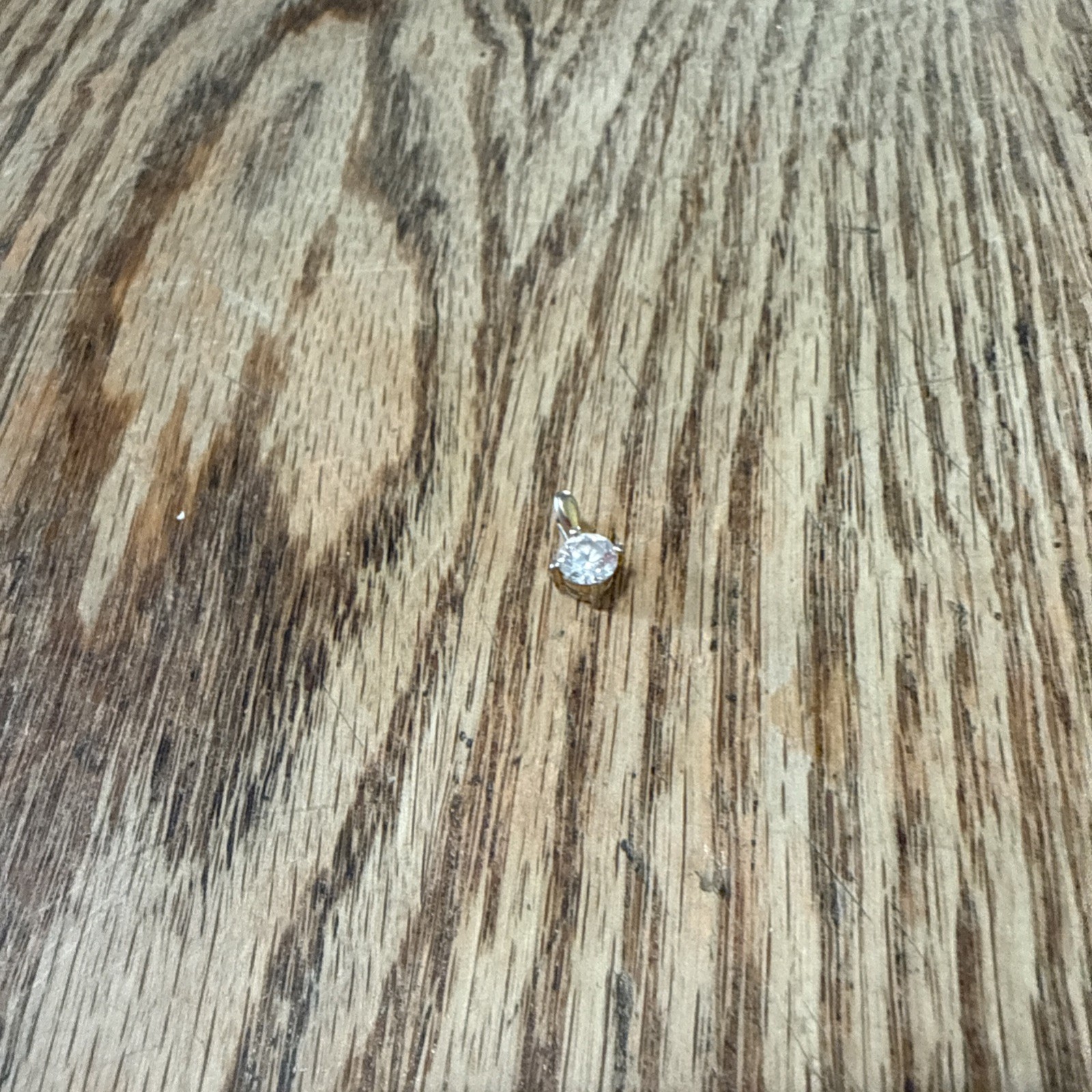 Preowned Gold Tone Pendant Excellent Shape