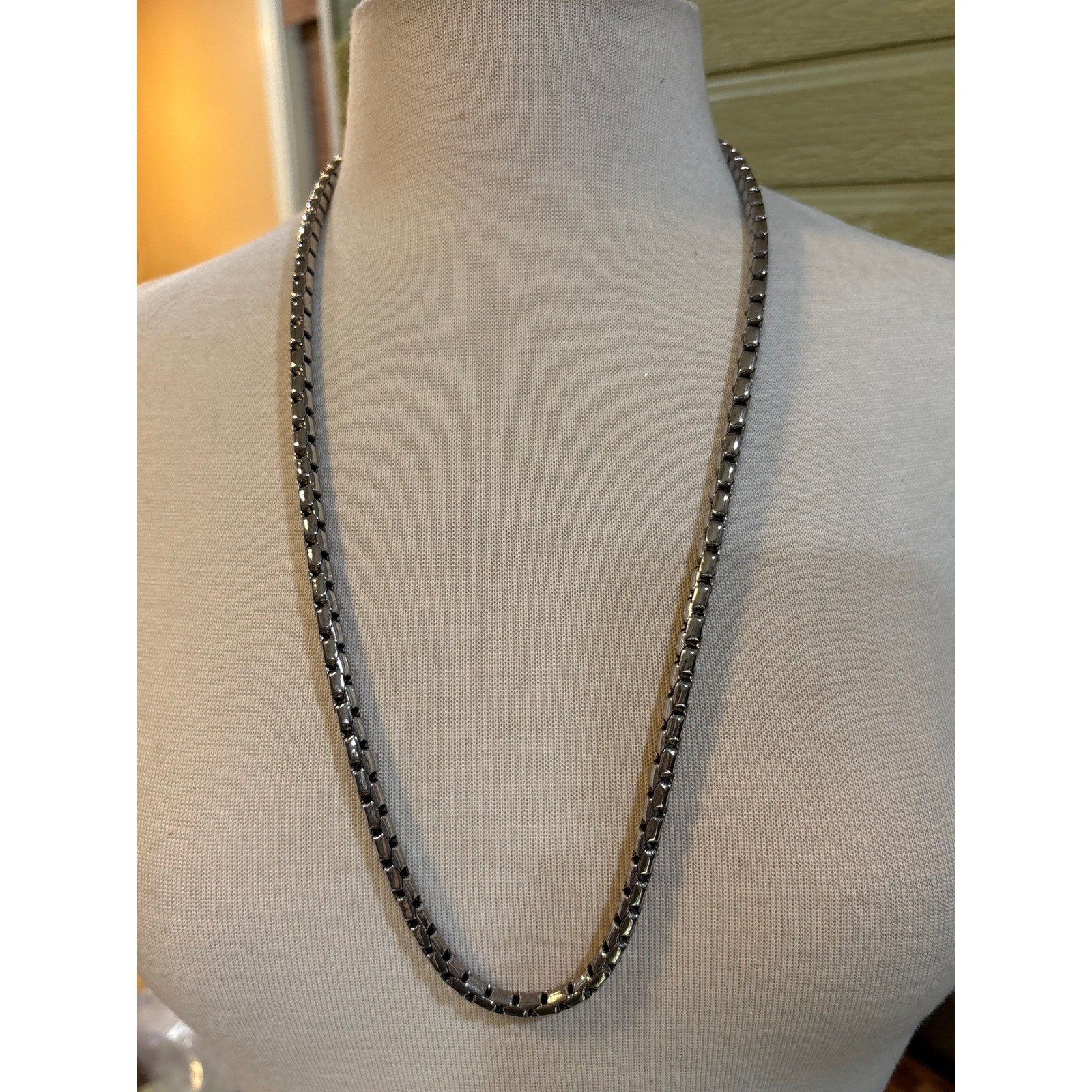 Gunmetal Silver Tone Rounded Box Chain Necklace 28 Inch Lobster Clasp