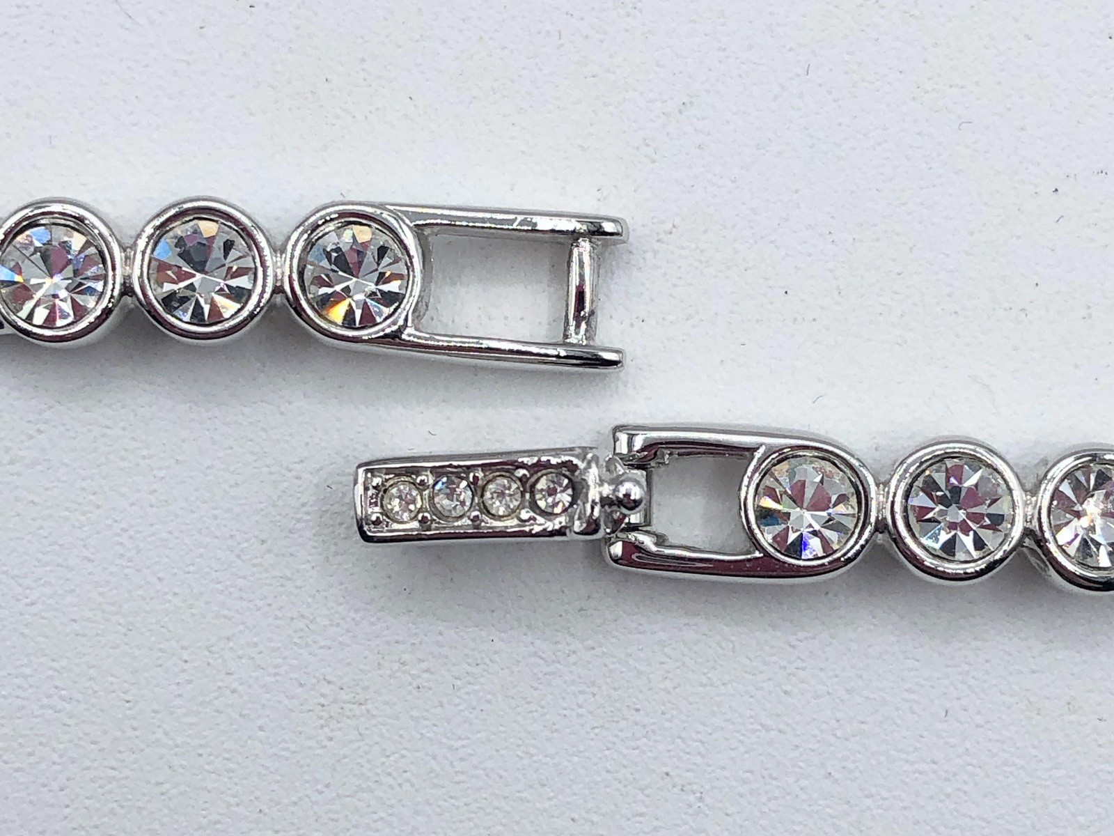 Swarovski Crystal Necklace Silver Rhodium Plated Statement Choker Bows Bezel Set