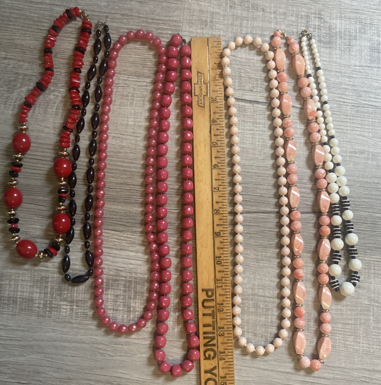 Lot/7 VTG Fashion Jewelry Beaded Necklaces-colors/length varies