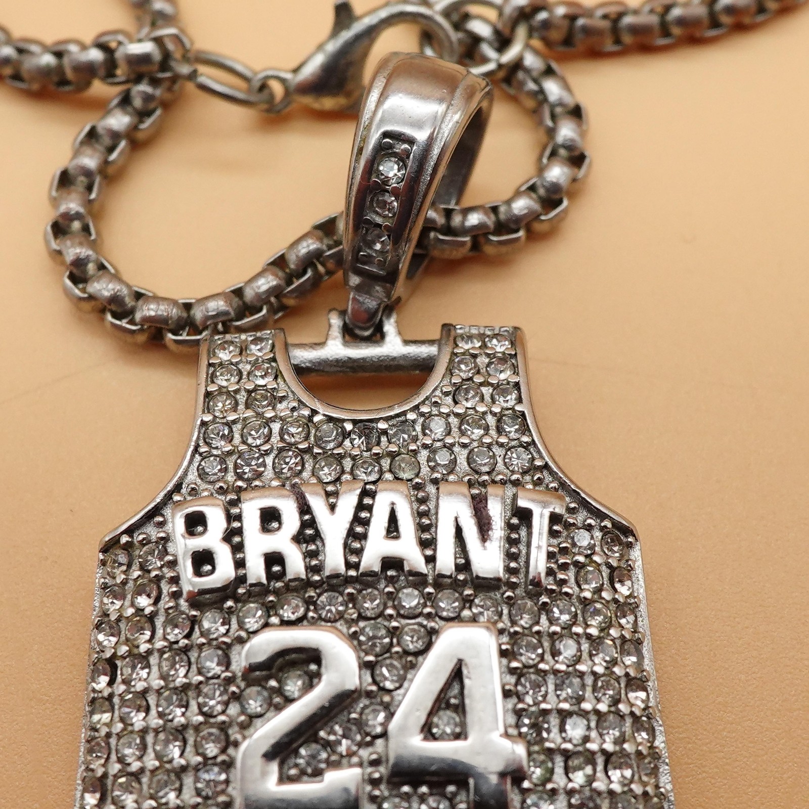 Bryant 24 Jersey Pendant Necklace Silver Tone Chain Sports Statement Jewelry