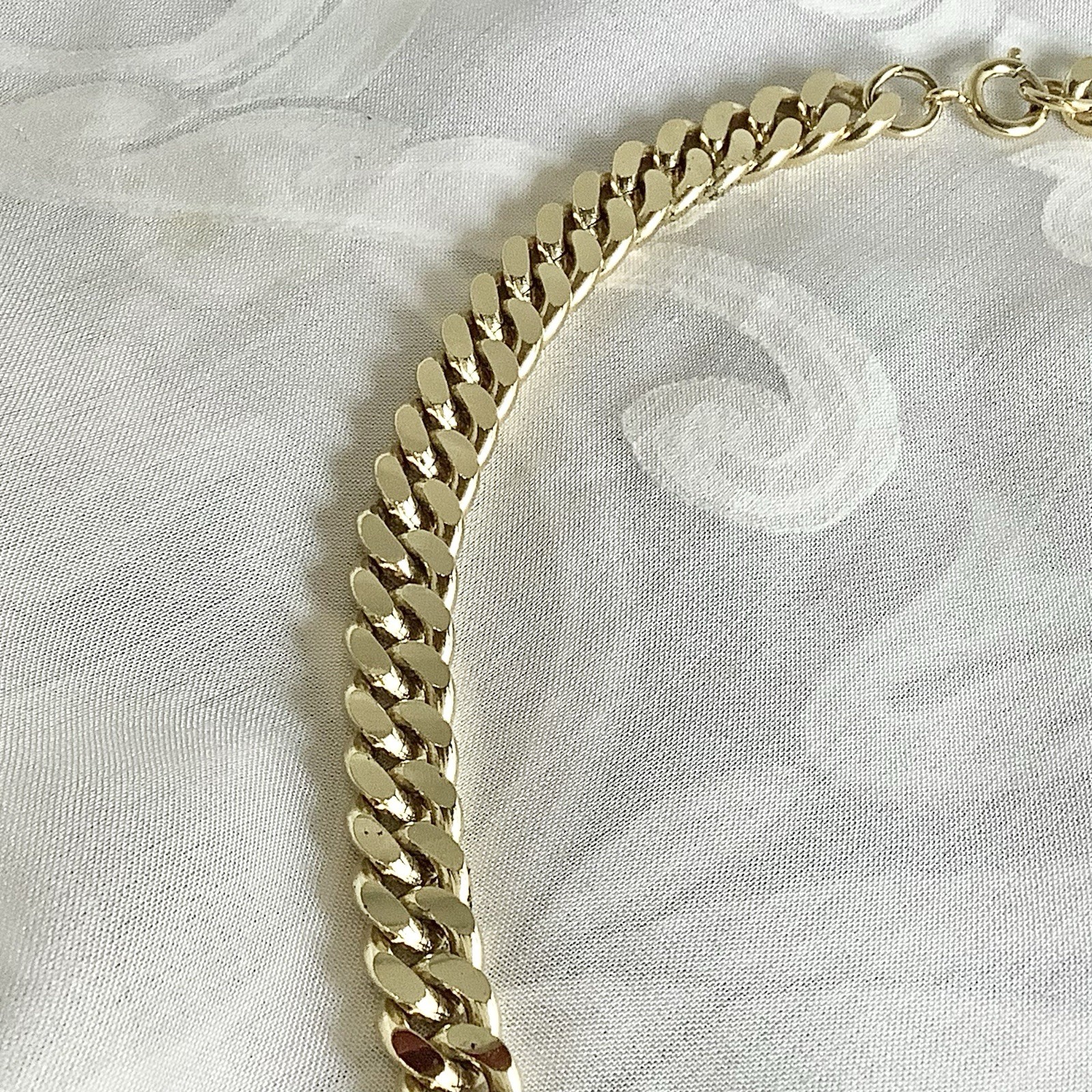Flat Cuban Link Chain Necklace Gold Tone 18 Inch 9 mm Classic Mens Womens Curb