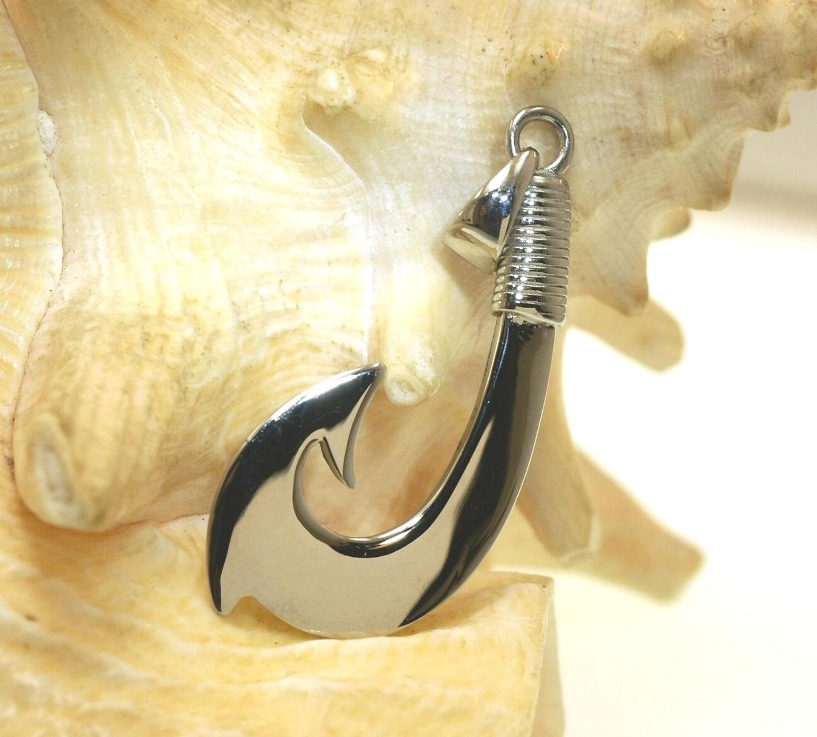 23MM SOLID TUNGSTEN GENUINE INLAID KOA WOOD HAWAIIAN MAKAU FISH HOOK PENDANT LF