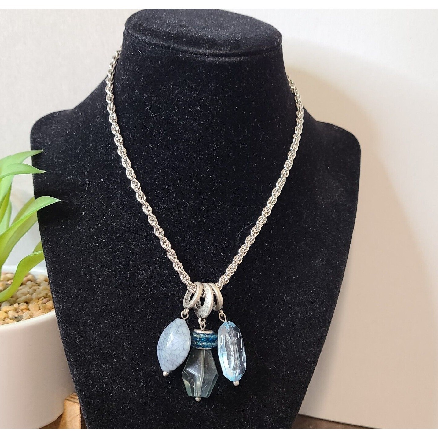 Unbrand Silver Tone Rope Chain Multi Charm Necklace Blue Stone Glass Beads
