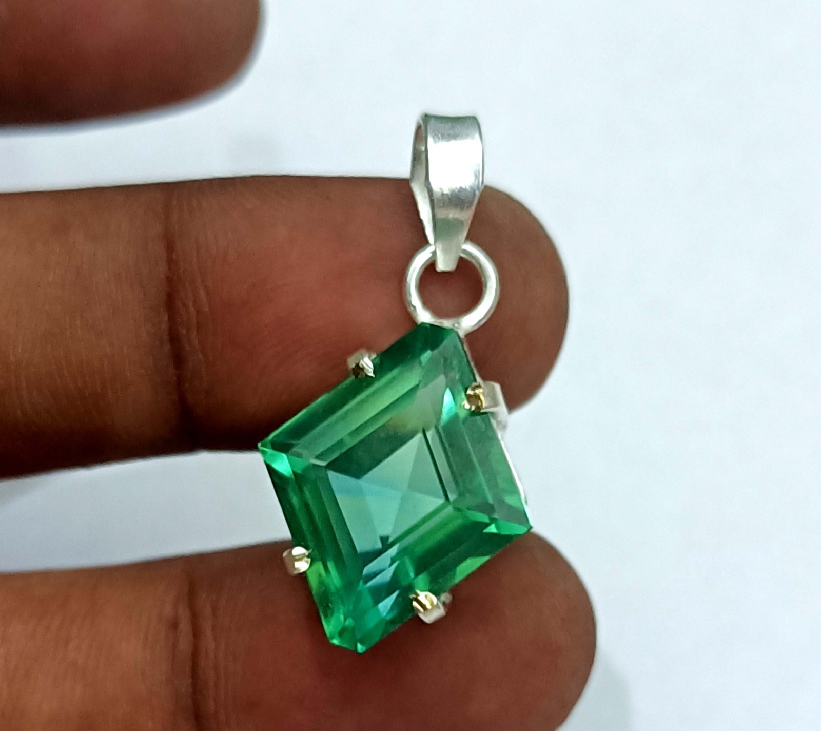 29.15 Ct Natural Green Sapphire Fancy Gemstone Pendant Sterling Silver Jewelry