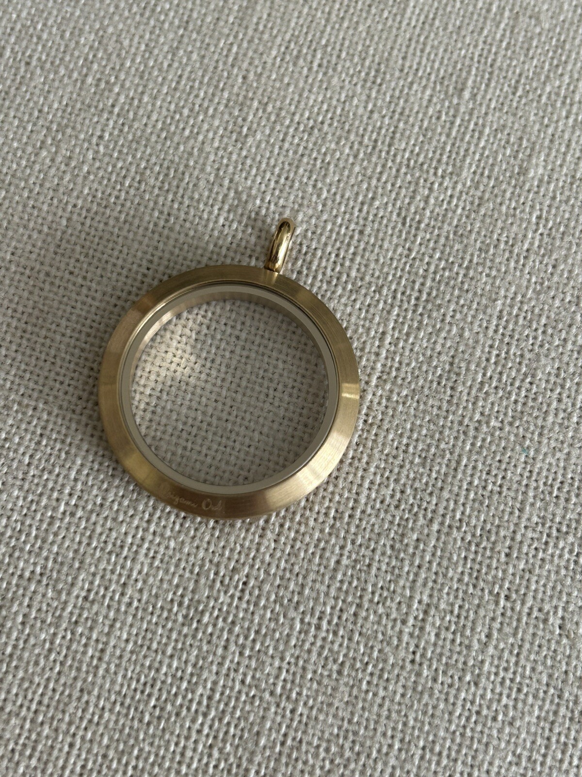Origami Owl LK4003 Large Gold “BASE ONLY” Twist Locket “New”