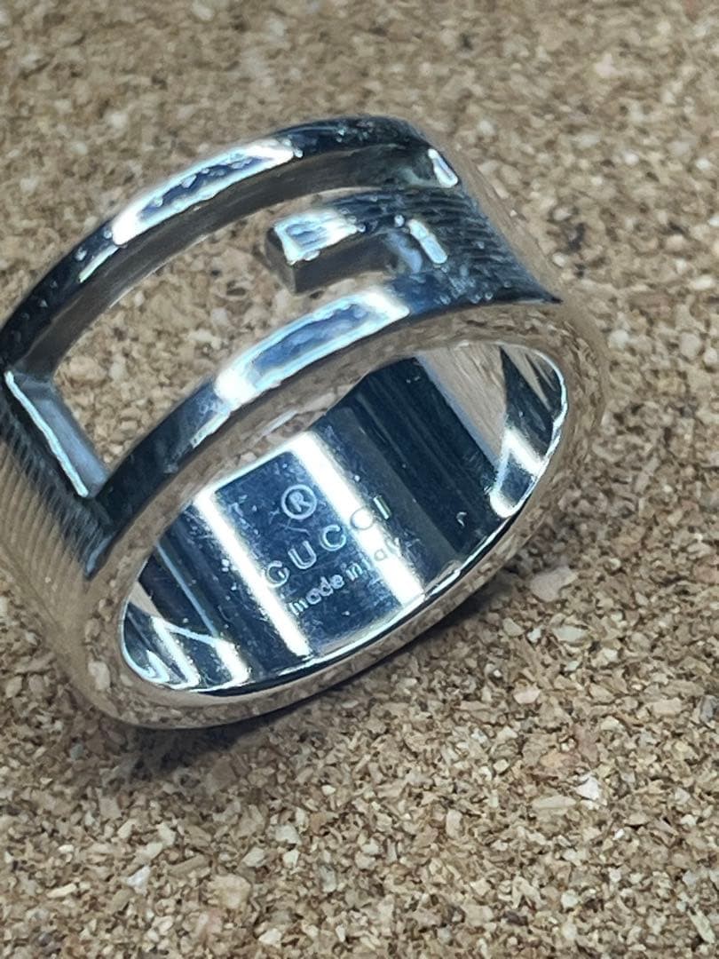 Shining Beauty! GUCCI G Logo Ring, Size 8, Ring & Necklace Set.