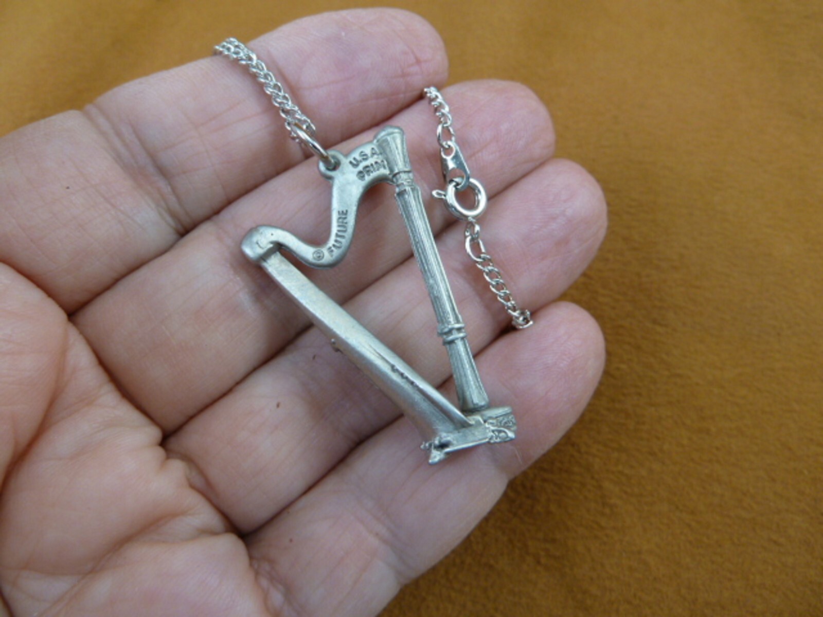 (M206-F) HARP Pendant 18″ Necklace LYON & HEALY JEWELRY pewter love harps music