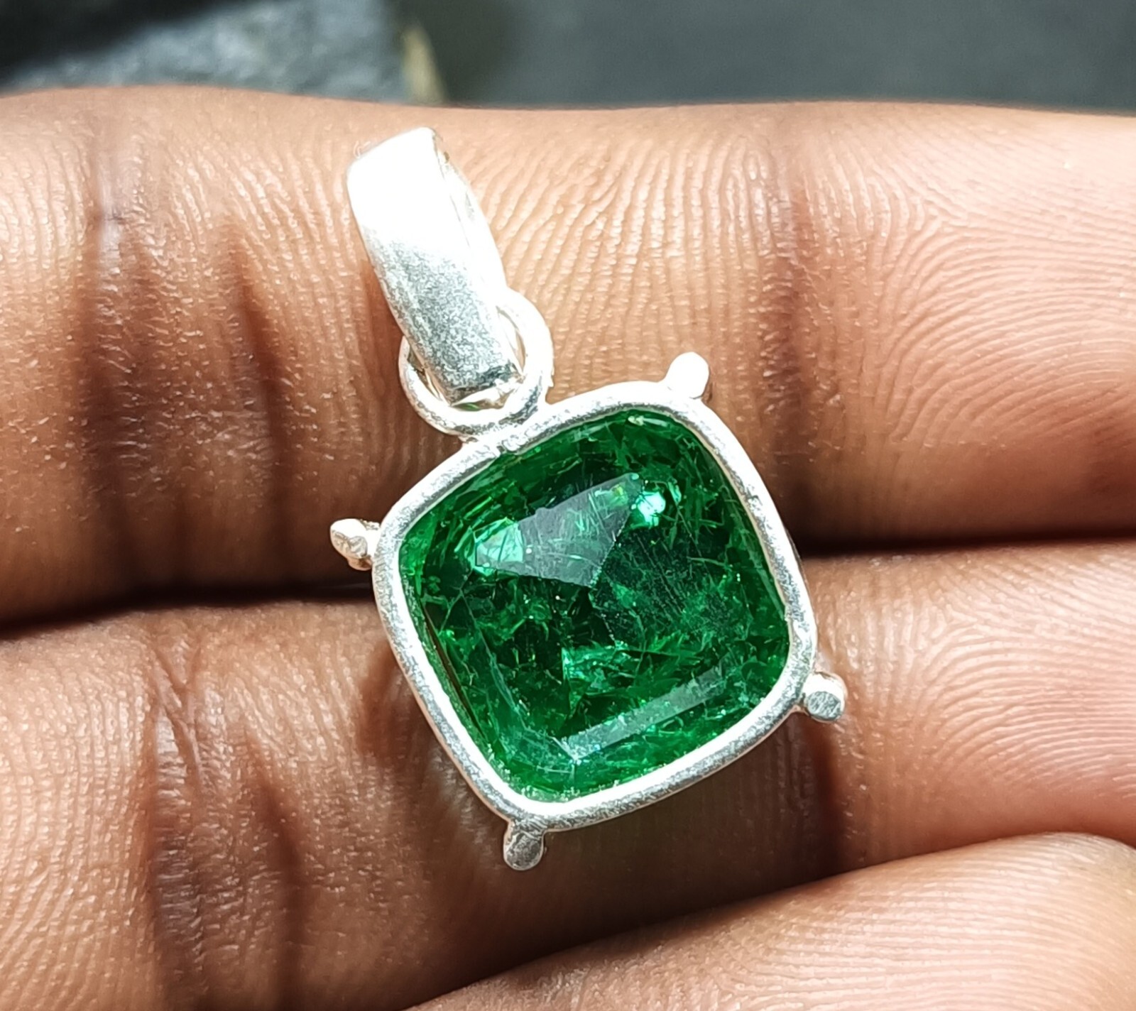 Certified 25.0 Ct Natural Emerald In Solid Silver Asscher Cut Pendant Gemstone