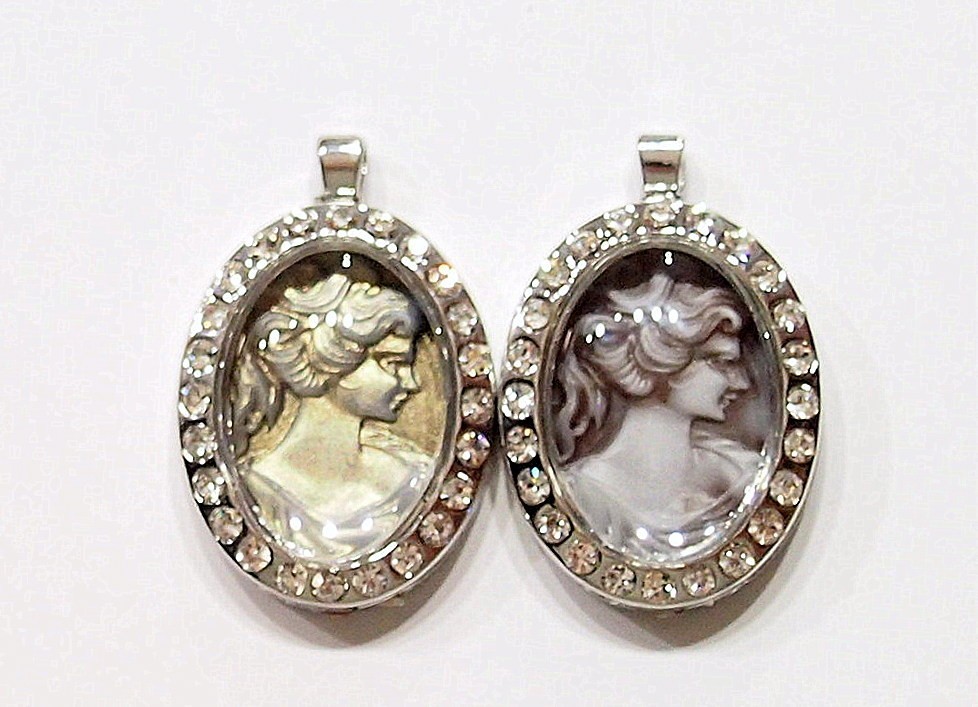 2 of 25x18mm Silver Plated Floating Locket Pendants 4 Cameos, Cabs, Charms Nice