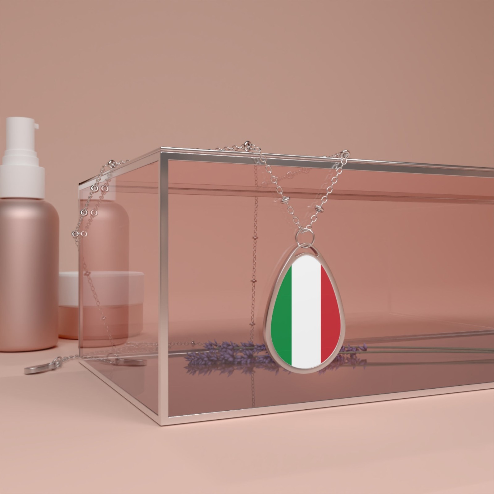 Italy Flag Oval Necklace – Italian Heritage Pendant – One Size / Silver