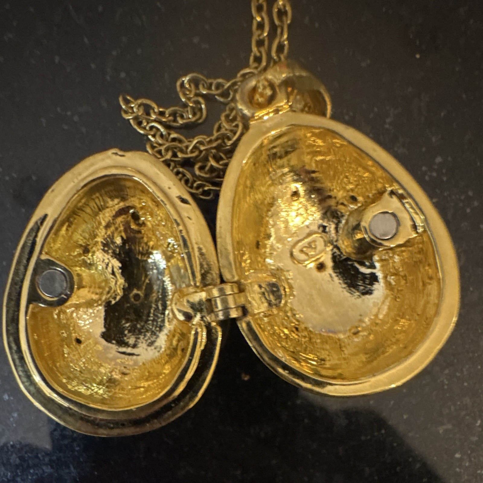 Gold Tone Purple Egg Locket Pendant Necklace Crystal Rhinestone Cable Chain