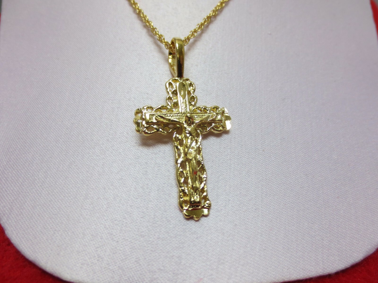 14 KT GOLD PLATED LACY CRUCIFIX CROSS CHARM & 24″ ROPE CHAIN SET-2039