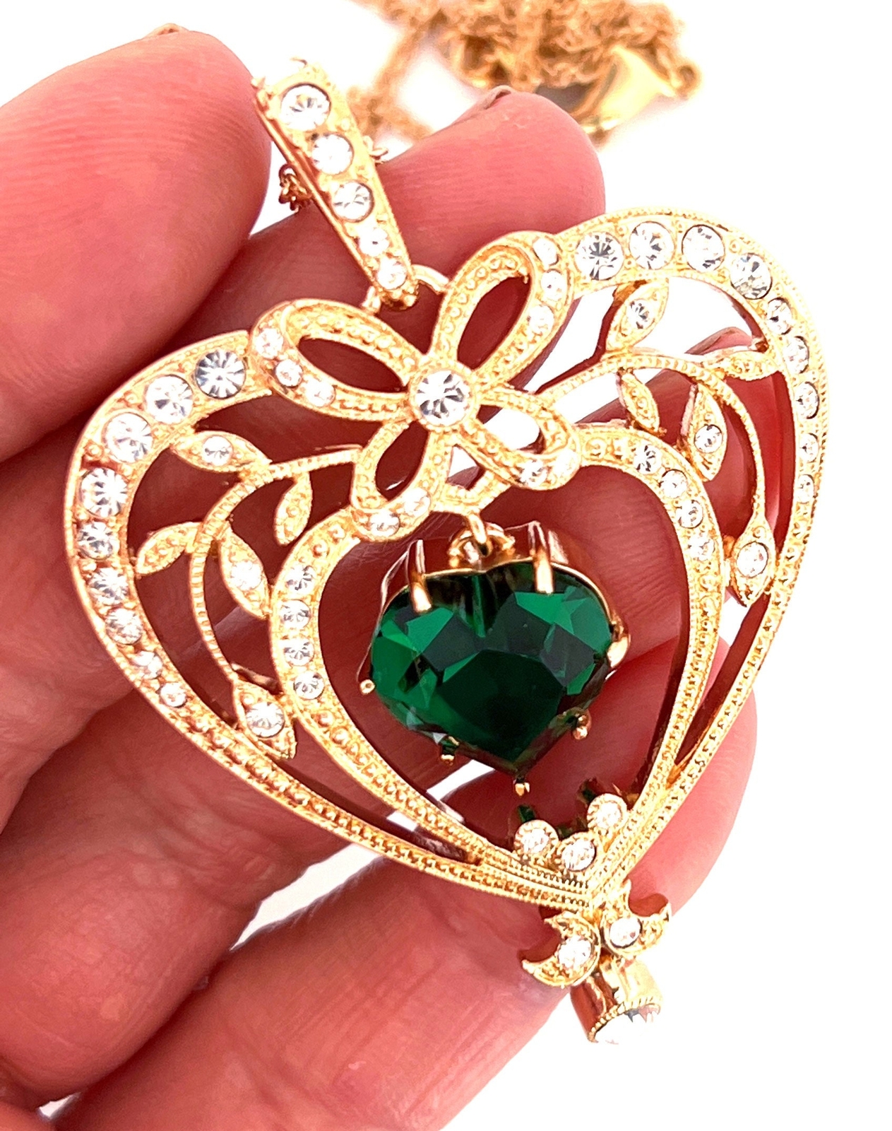 May Birthstone Gold Plated Metal Necklace Set With Heart Shaped Emerald Crystal