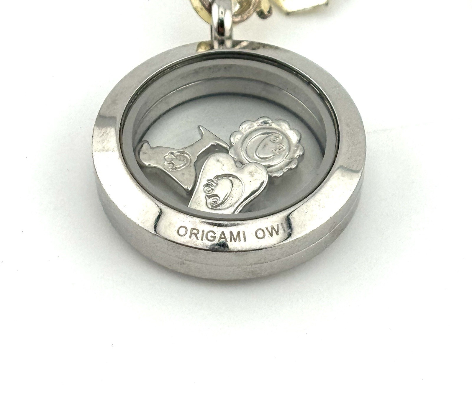 Origami Owl Living Locket Necklace Floating Charm Daisy Margarita Flip Flops￼