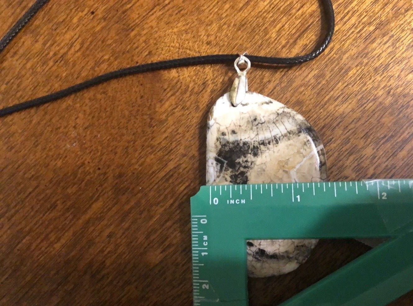 TALISMAN OF HOWLITE GORGEOUS PENDANT NECKLACE/FREE GIFT BOX