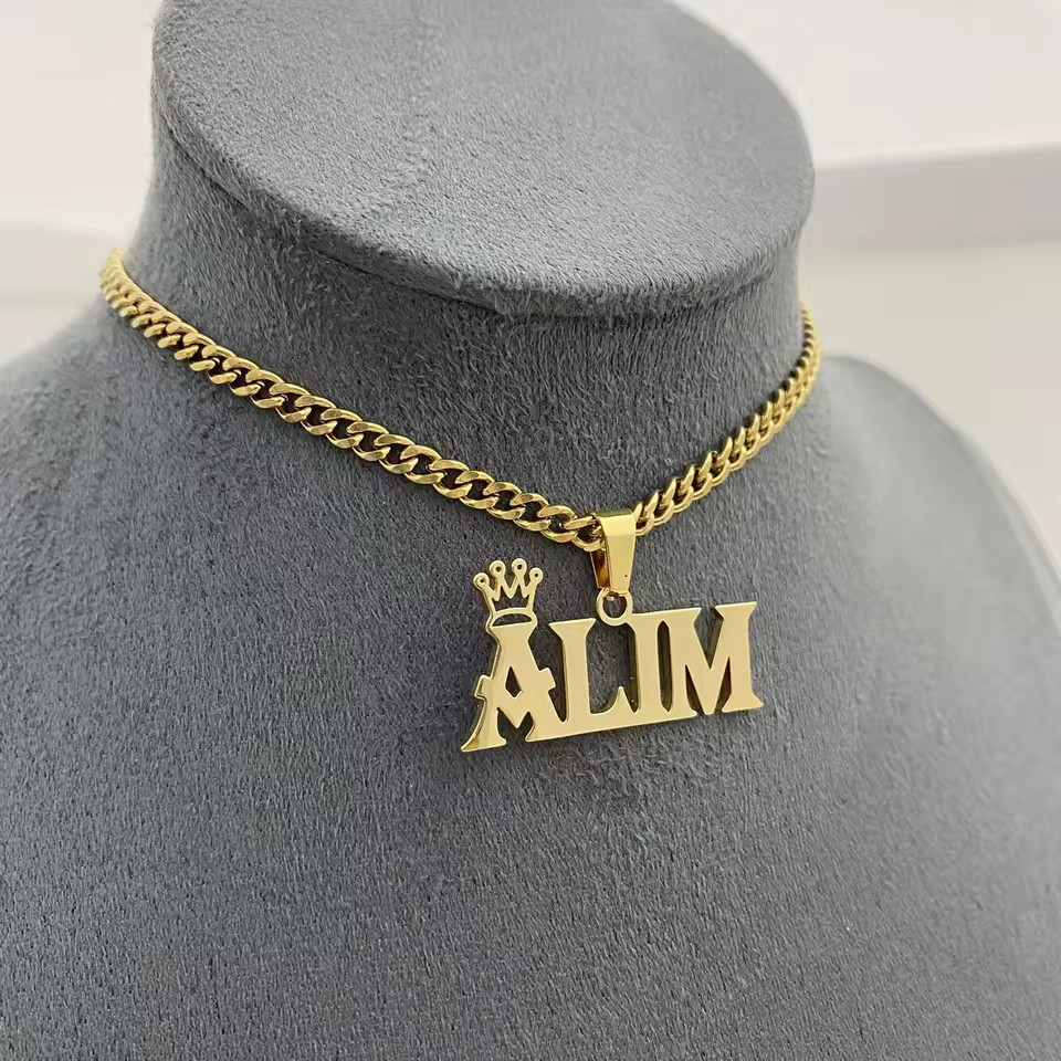 Personalized Crown Name Necklace Cuban Chain Pendant Jewelry Women Men Fashion