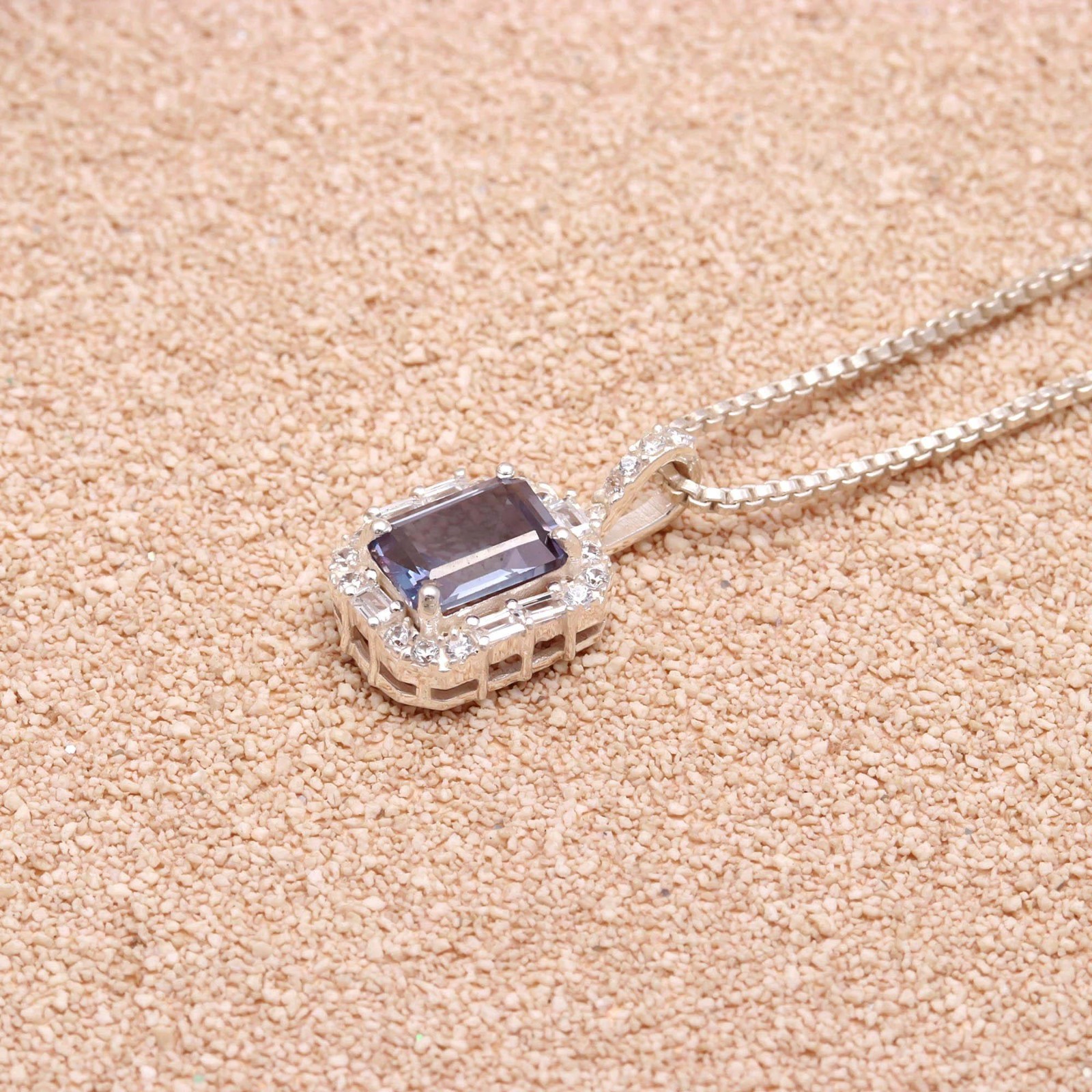 Colour Changing Alexandrite Emerald Necklace Solid Silver Moissanite Jewelry