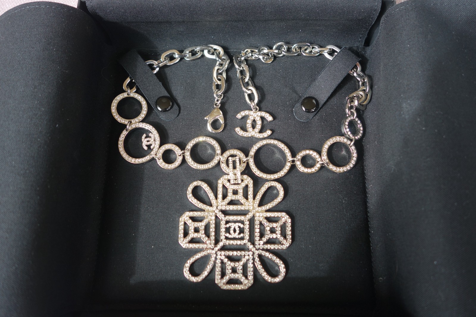 Authentic Chanel Crystal Necklace – Excellent Condition – Last Chance