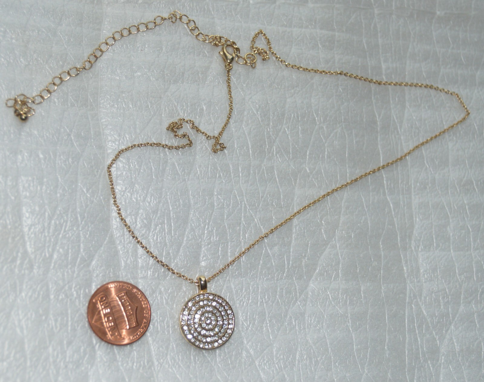 Round Pendant with Clear Settings Gold Tone Necklace 15+ in., Jewelry