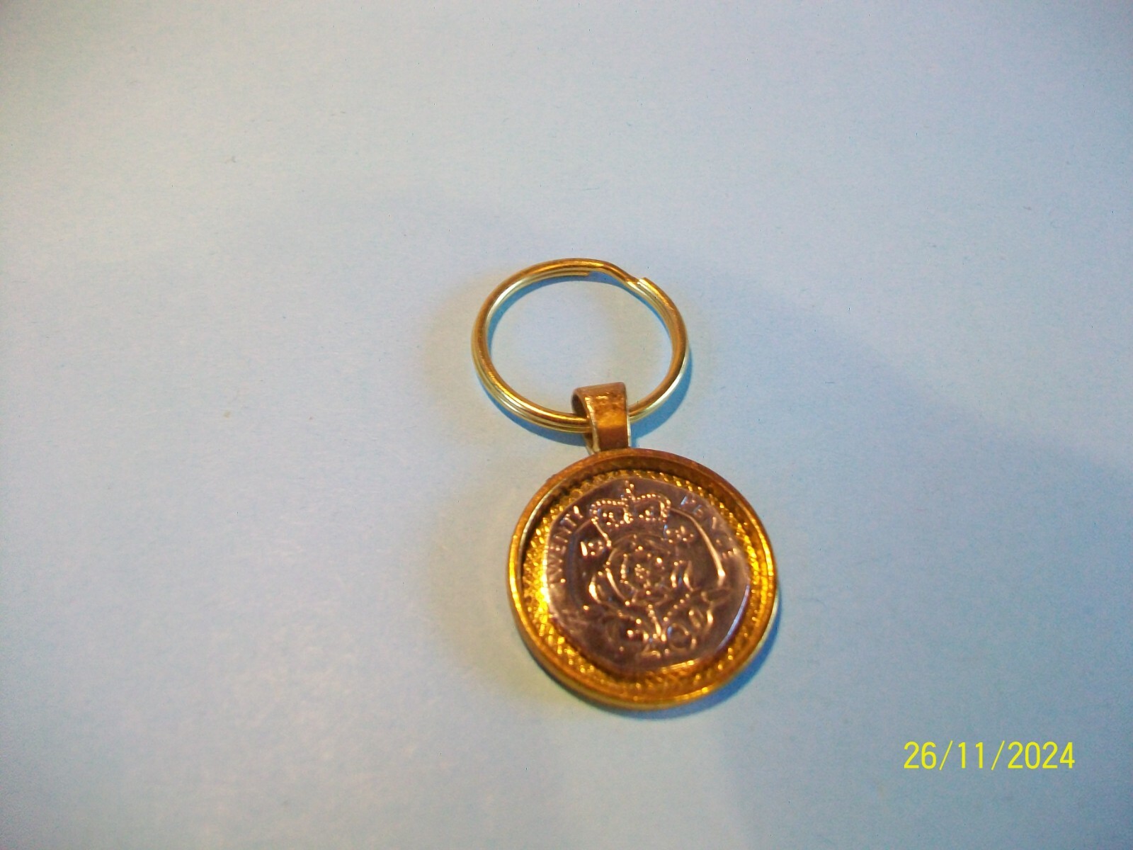 TWENTY (20) PENCE COIN – GOLD CASED PENDANT KEYRING- 1982 to 2008