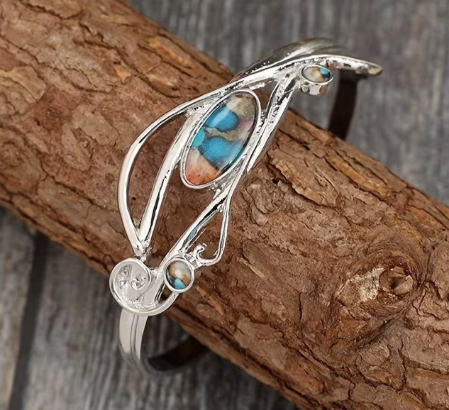 Vintage Inspired Imitation Turquoise Stone/Silver Tone Cuff Bracelet. Small Size