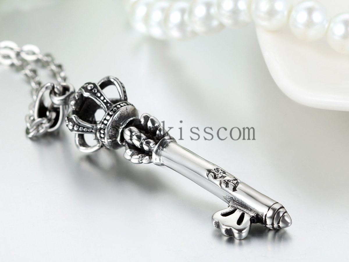 Stainless Steel Retro Crown Key To My Heart Love Men’s Women’s Pendant Necklace