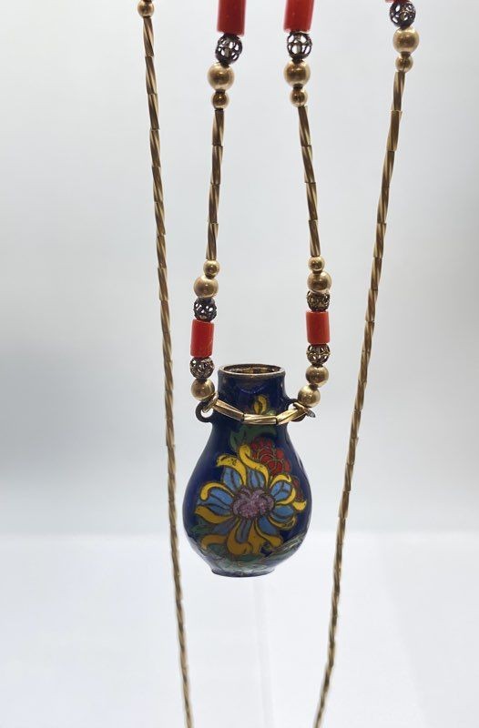 Vintage Gold Filled Cloisonne Enamel Vase Necklace Blue Lapis Red Coral 17.5″