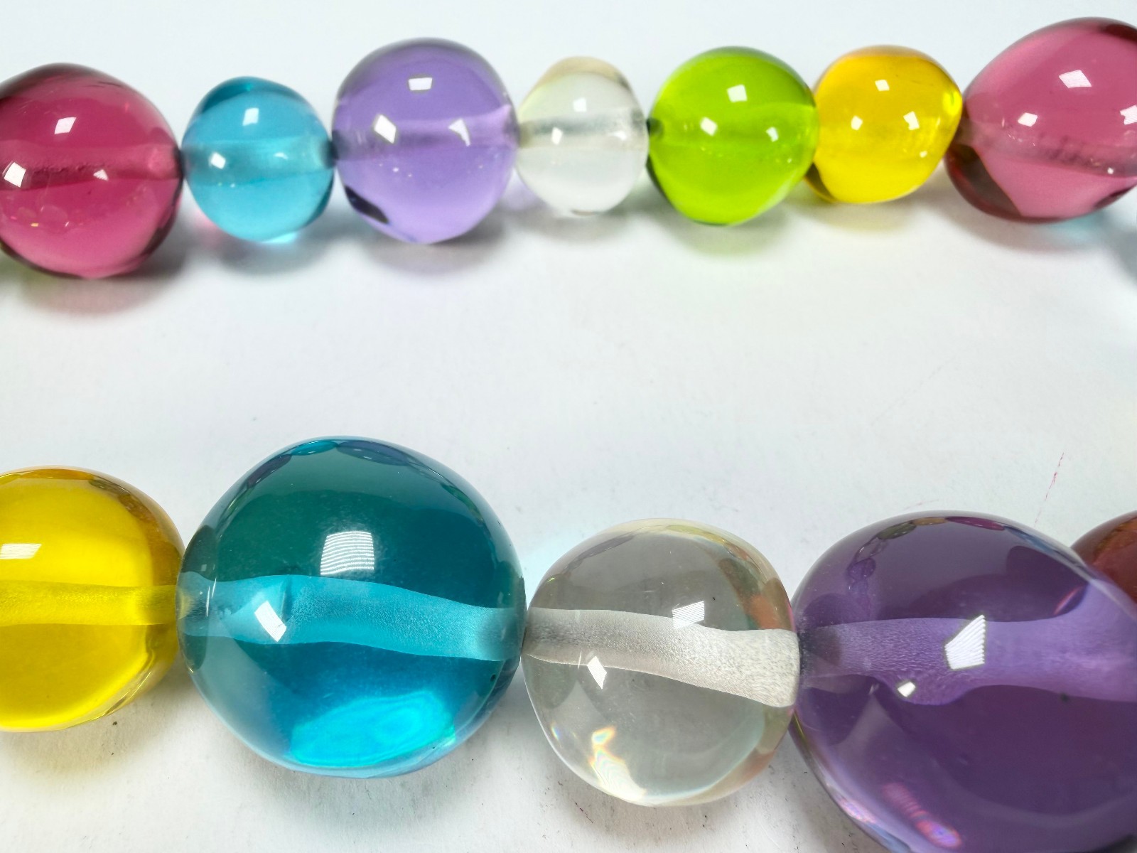 Jackie Brazil “Large Spheres” Transparent Paris Mix Short Abstract Necklace 50cm