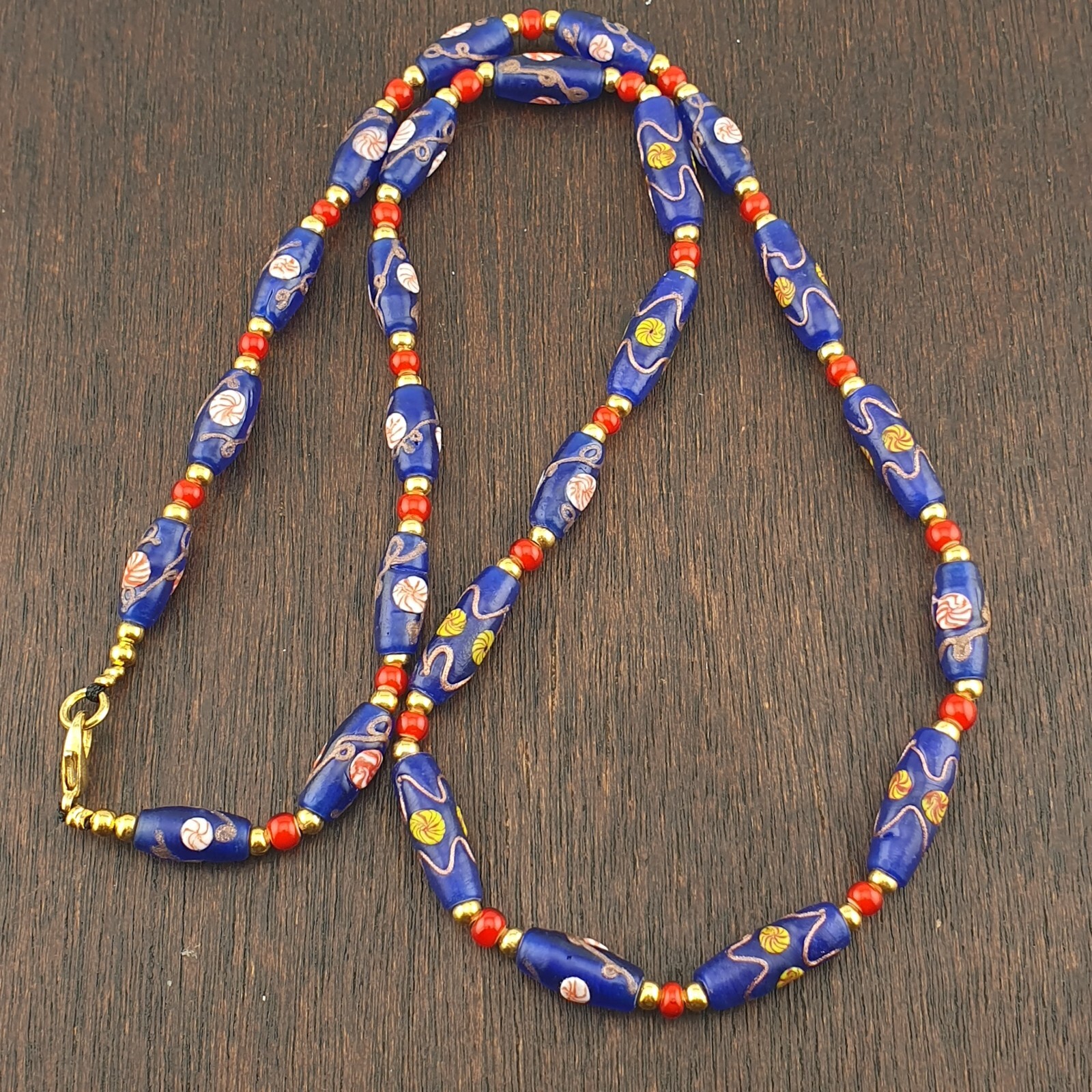 Amazing Vintage Venetian Style Floral Glass With WhiteHeart Glass Beaded Necklac