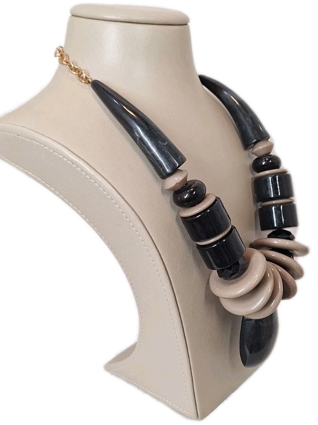 VTG MCM Chunky Resin Statement Bib Necklace Black & Grey Tribal Ethnic 21″-24″