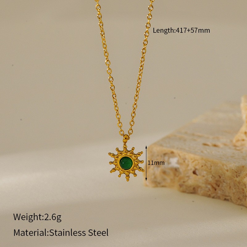 Vintage Emerald Stainless Steel Necklace Inlaid Titanium Steel Pendant Necklace