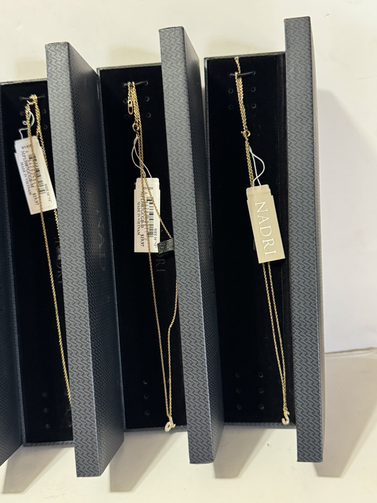 NADRI CZ Initial Pendant gold Tone Necklace 16″ Lot 10 (AJGKRSELMB)