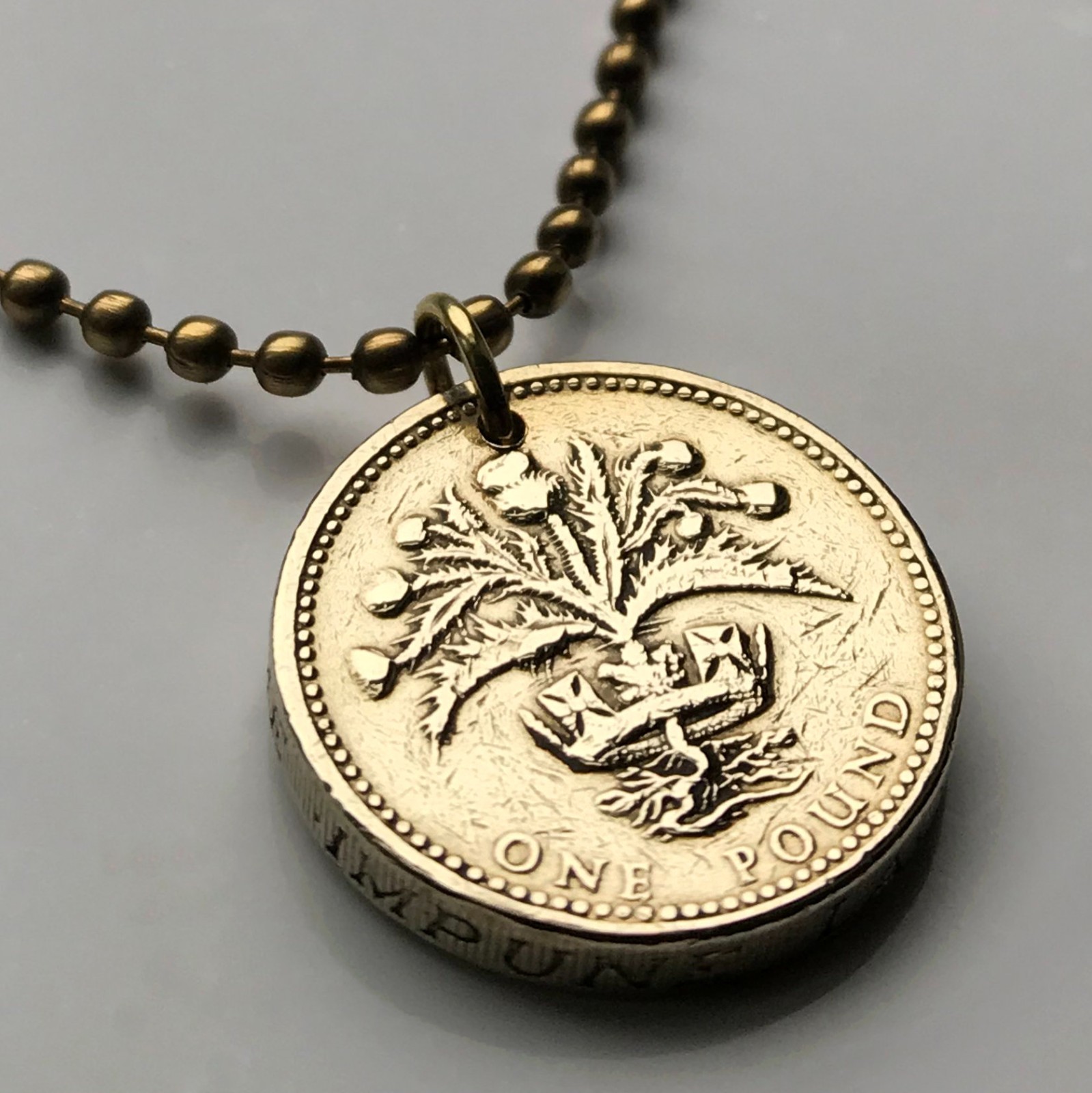 1984 Scotland UK British 1 Pound coin pendant Scottish thistle Edinburgh n002395