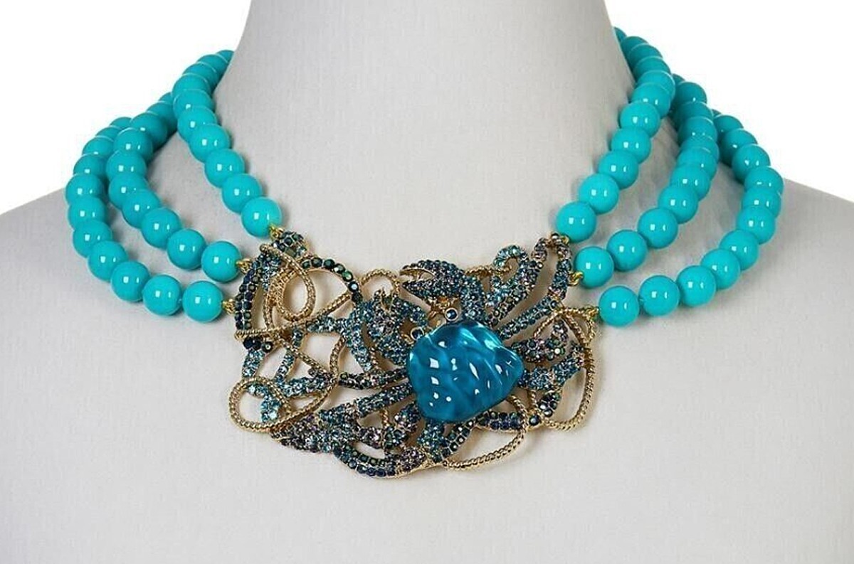 H.D CRABBY Crystal Triple Strand Beaded Necklace Blue CRAB Coastal