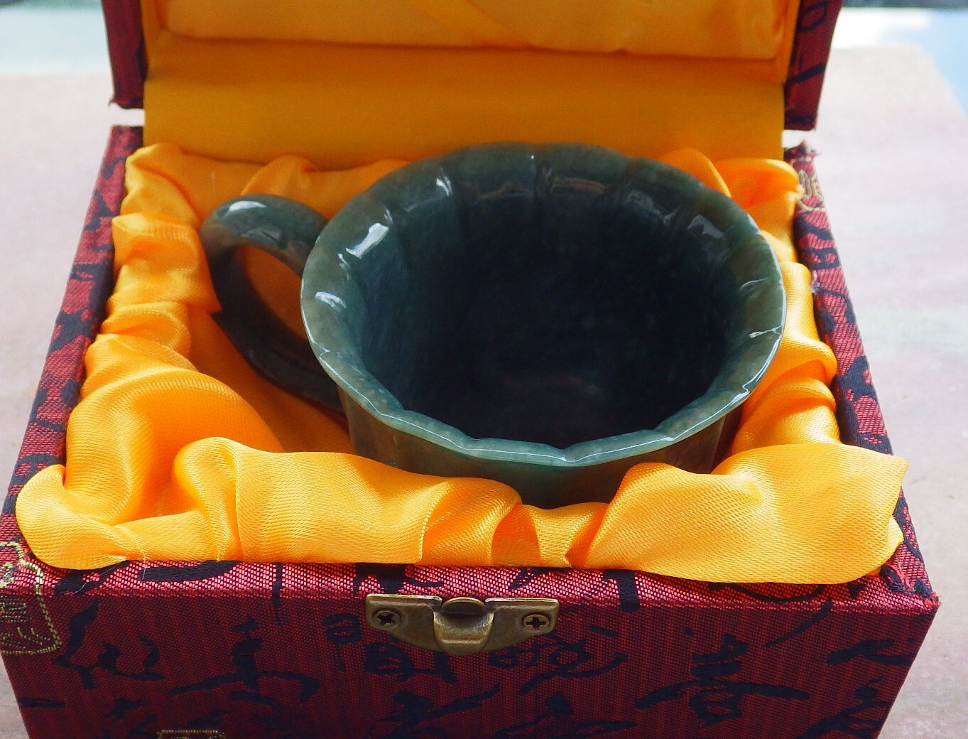 Video Certified Green A Jade jadeite Display Flower Cup Jewelly Box 670335 AS