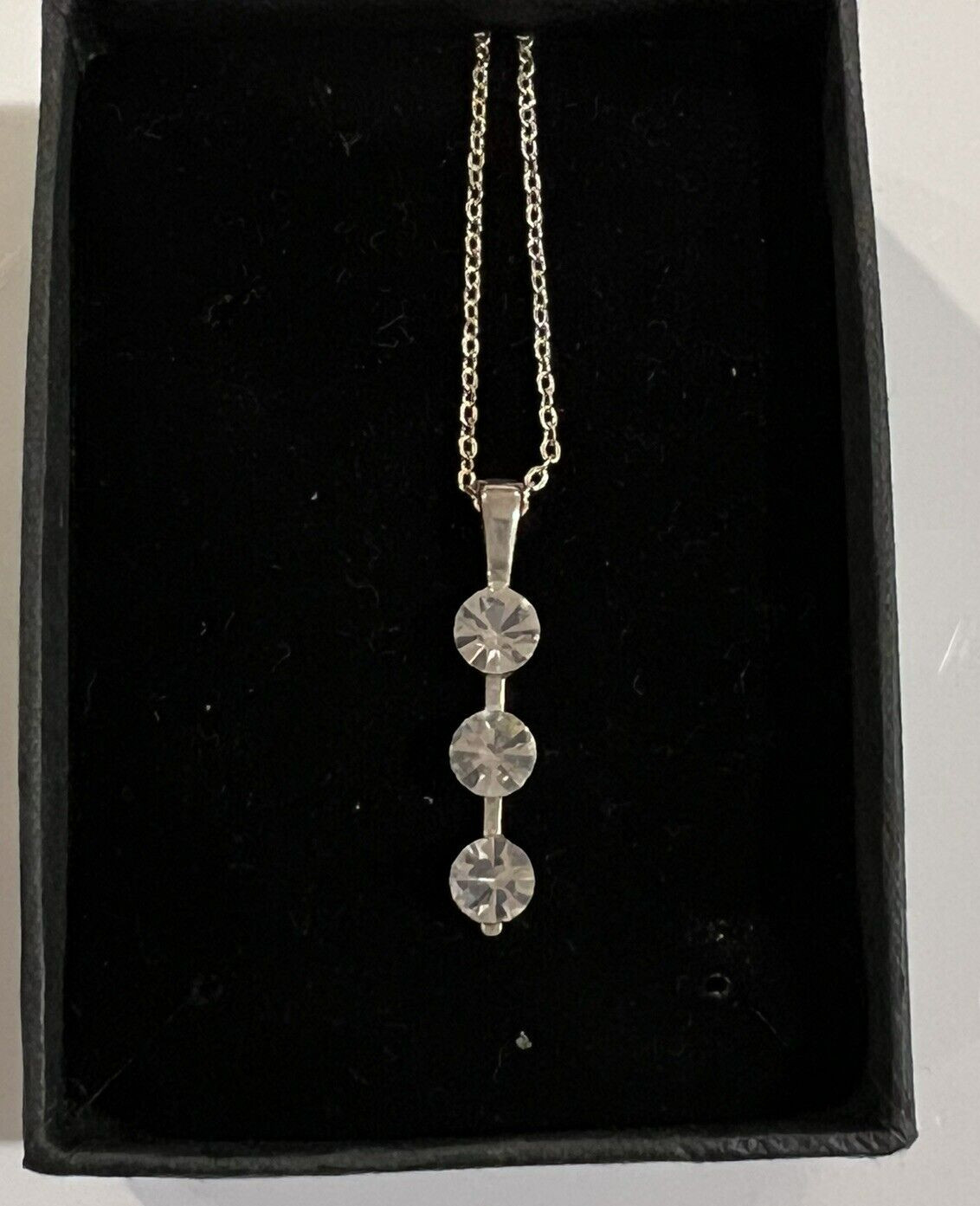 Elegant 3-Stone Diamond-Inspired Pendant Necklace – Gold-Tone 18 in Chain