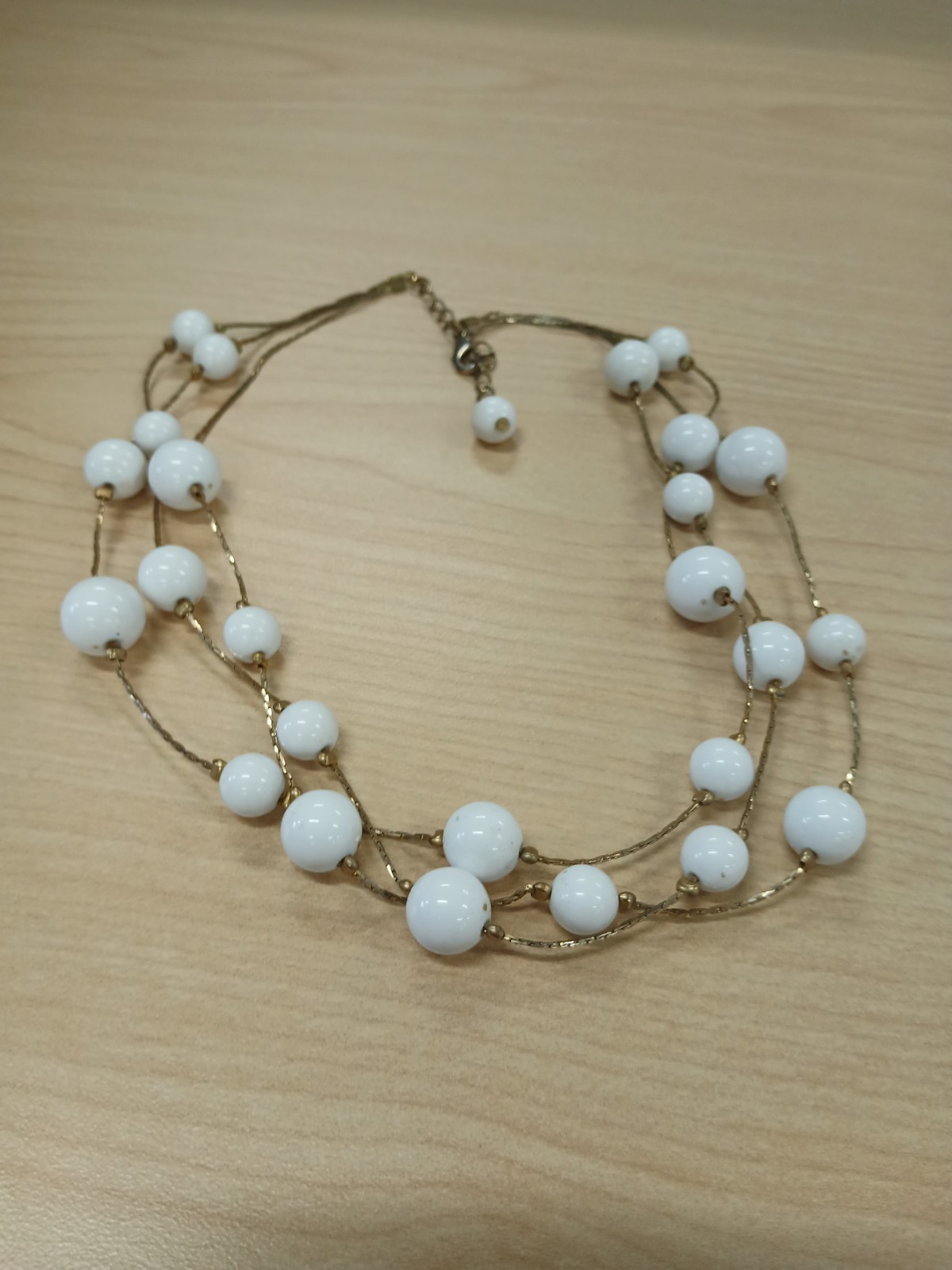 White Beaded Necklace Gold Tone Multi Strand Chain Lobster Clasp Adjustable