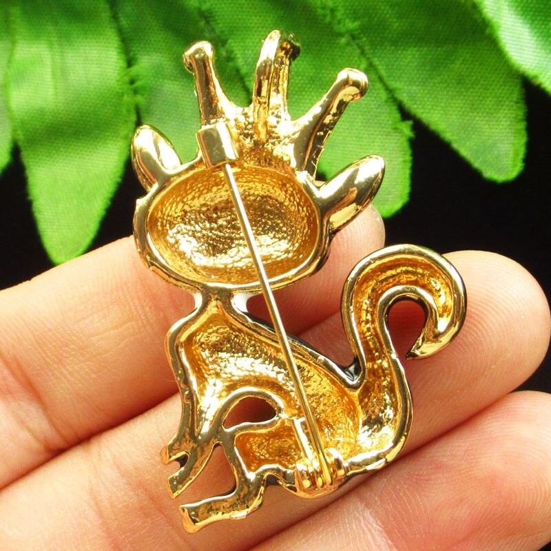 47x32x7mm Black White Enamel Rhinestone Tibetan Golden Cat Brooch S0047433